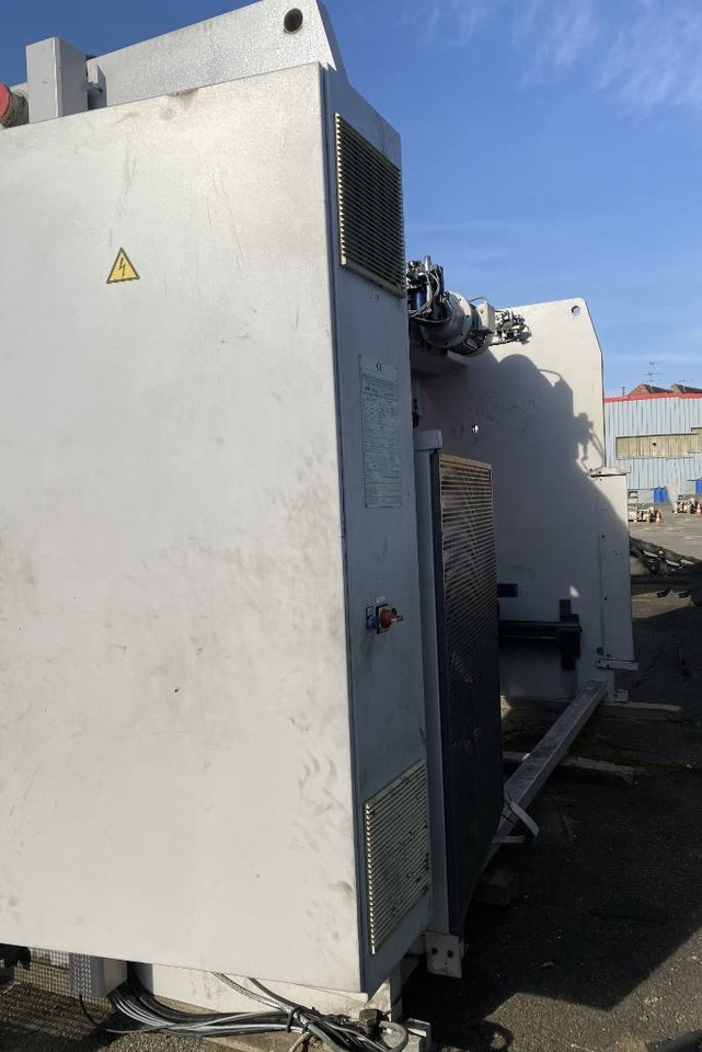 BEYELER Presse/Plieuse PR6 2000KNx4100MM endommagé - Mašina za obradu metala: slika 4 BEYELER Presse/Plieuse PR6 2000KNx4100MM endommagé - Mašina za obradu metala: slika 4