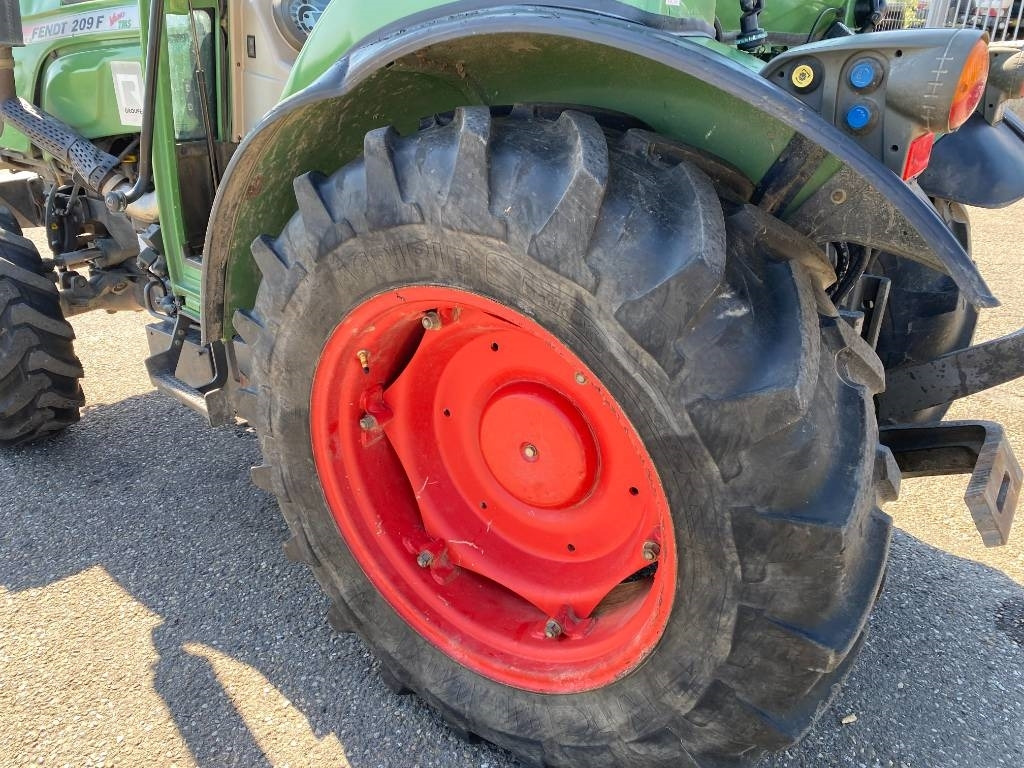 Traktor Fendt 209F Vario TMS 1er Main endommagé: slika 34