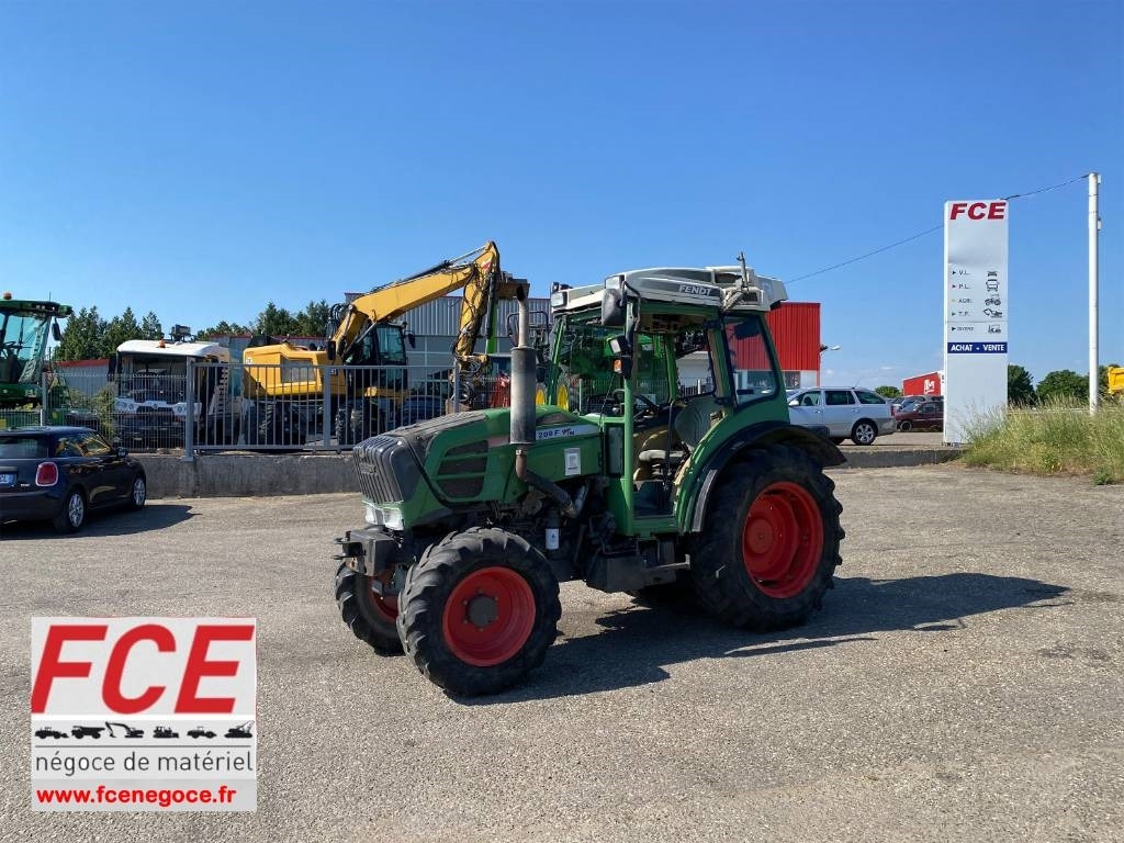 Fendt 209F Vario TMS 1er Main endommagé - Traktor: slika 1 Fendt 209F Vario TMS 1er Main endommagé - Traktor: slika 1