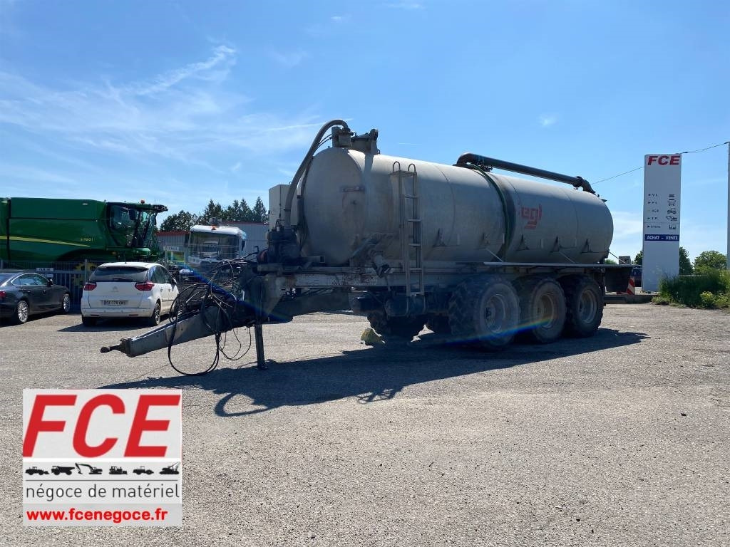Fliegl WFG10100/Châssis Porteur-Citerne 24000Litres - Prikolica za poljoprivredu: slika 1 Fliegl WFG10100/Châssis Porteur-Citerne 24000Litres - Prikolica za poljoprivredu: slika 1