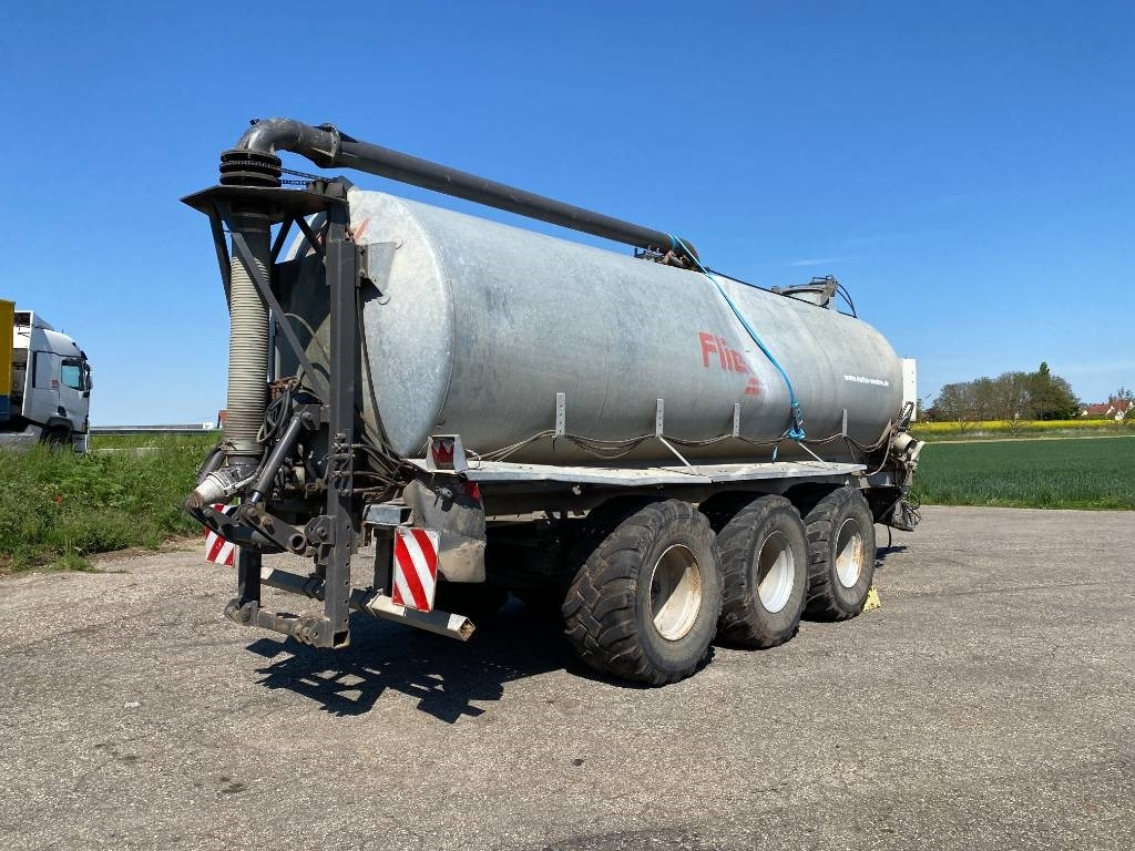 Fliegl WFG10100/Châssis Porteur-Citerne 24000Litres - Cisterna za osoku: slika 4 Fliegl WFG10100/Châssis Porteur-Citerne 24000Litres - Cisterna za osoku: slika 4