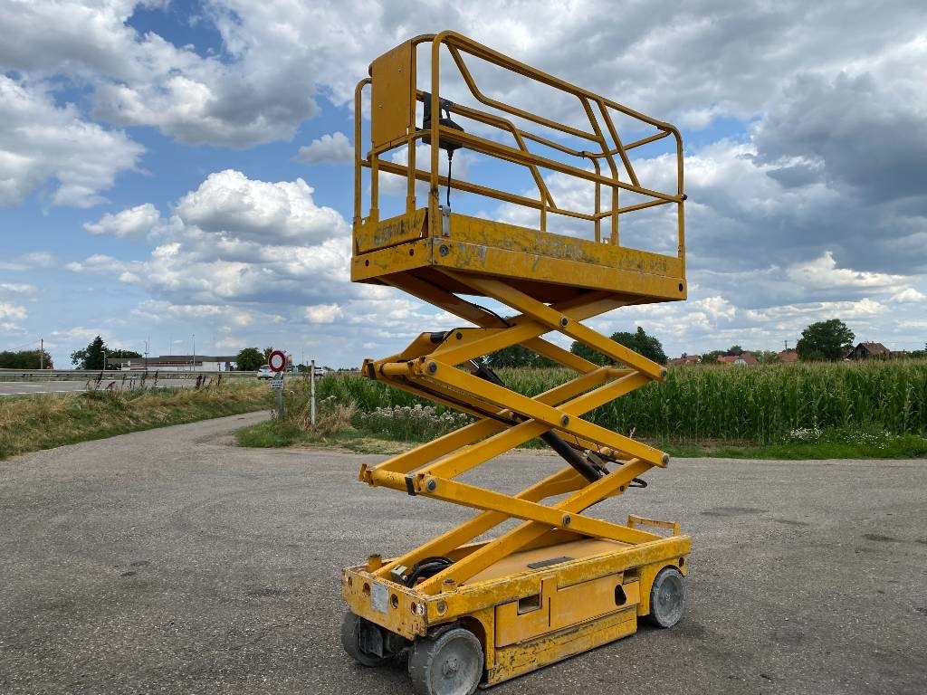 Haulotte Compact 8 - Lift u obliku makaza: slika 4 Haulotte Compact 8 - Lift u obliku makaza: slika 4