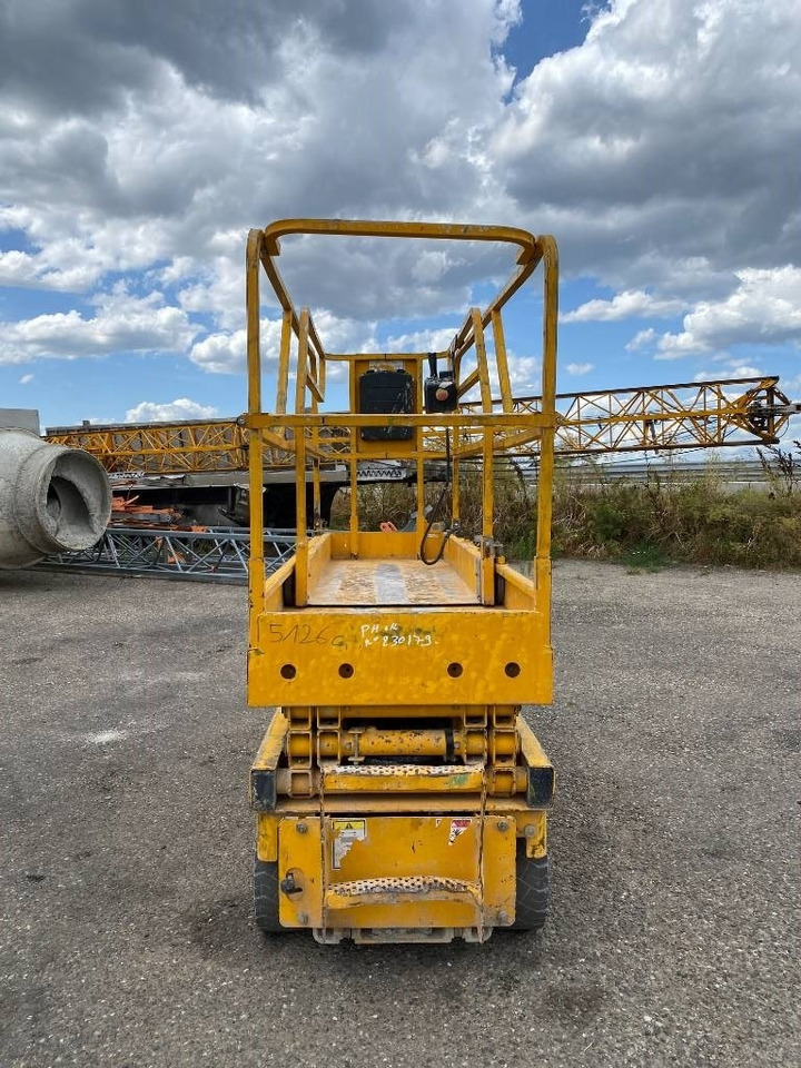 Haulotte Compact 8 - Lift u obliku makaza: slika 2 Haulotte Compact 8 - Lift u obliku makaza: slika 2