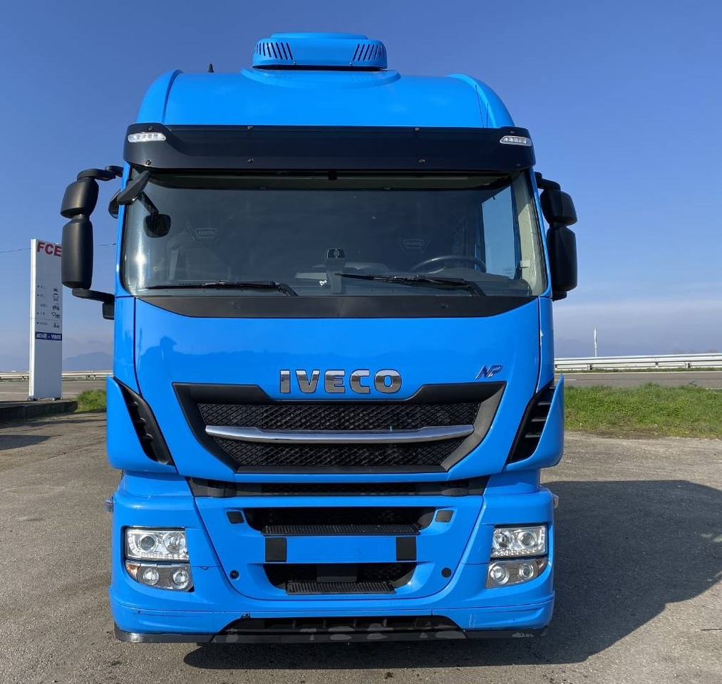 Iveco STRALIS 460NP LNG RETARDER - Kamion za prevoz kontejnera/ Kamion sa promenjivim sandukom: slika 2 Iveco STRALIS 460NP LNG RETARDER - Kamion za prevoz kontejnera/ Kamion sa promenjivim sandukom: slika 2