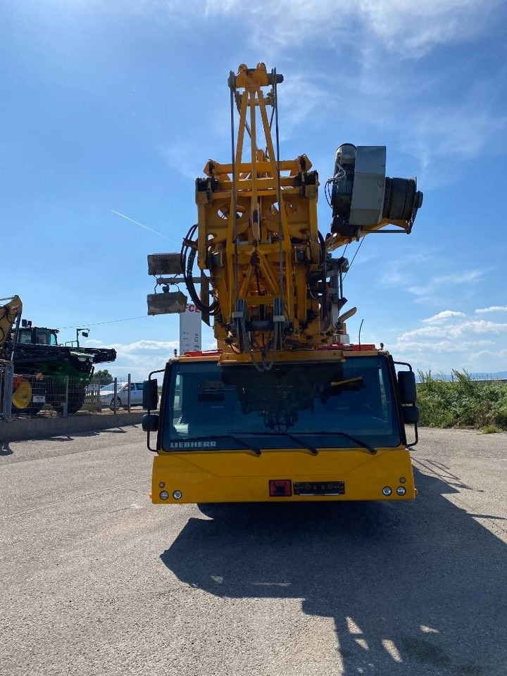 Liebherr MK 88 Certificat CE / 1er Main endommagée - Pokretni kran: slika 2 Liebherr MK 88 Certificat CE / 1er Main endommagée - Pokretni kran: slika 2