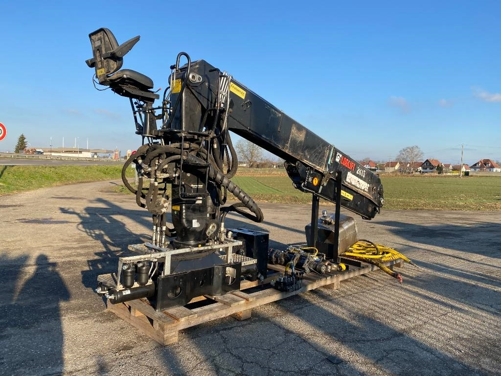 Loglift F281S-86 a réparer - Kran za kamion: slika 4 Loglift F281S-86 a réparer - Kran za kamion: slika 4