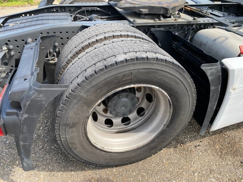 Tegljač Mercedes-Benz 1845 Space Cab Suspension Pneumatique endommagé: slika 30