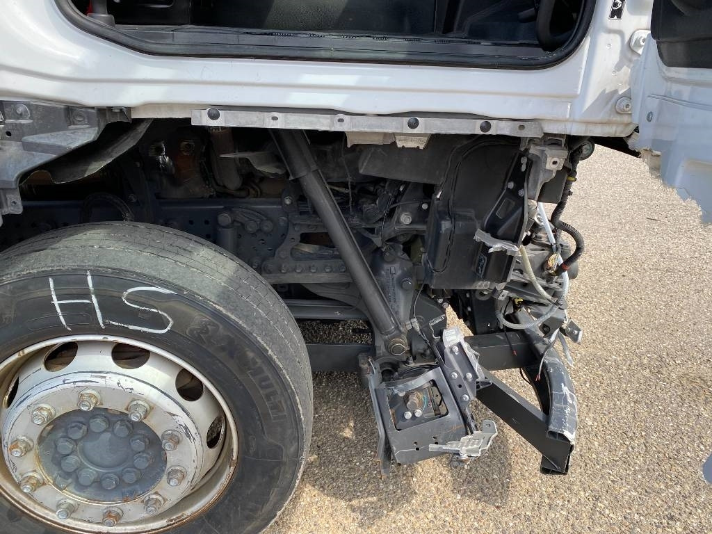 Tegljač Mercedes-Benz 1845 Space Cab Suspension Pneumatique endommagé: slika 40