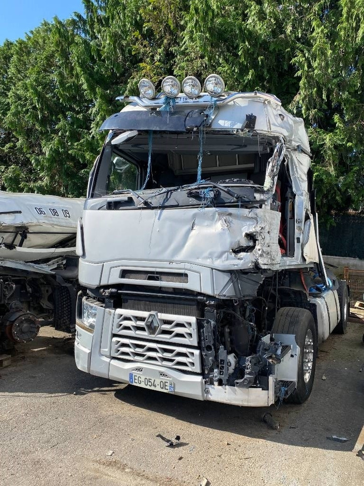 Renault T 520 Vente en pièces détachée - Tegljač: slika 2 Renault T 520 Vente en pièces détachée - Tegljač: slika 2