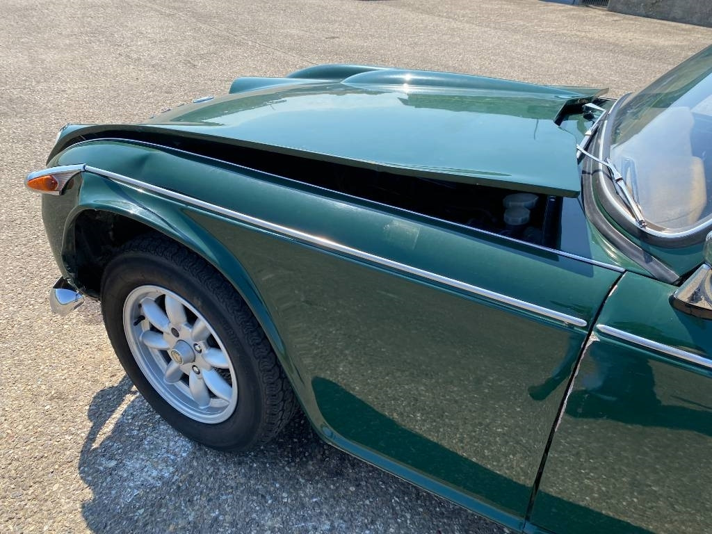 Automobil Triumph TR4-A + Hard Top / OldTimer endommagé: slika 24