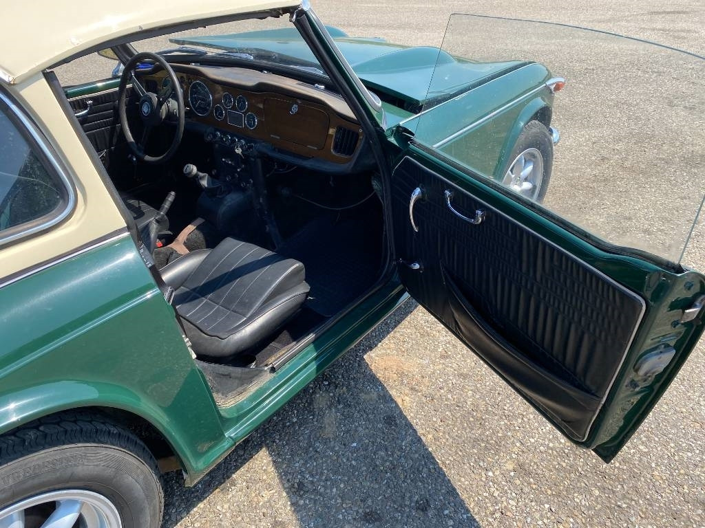 Automobil Triumph TR4-A + Hard Top / OldTimer endommagé: slika 43