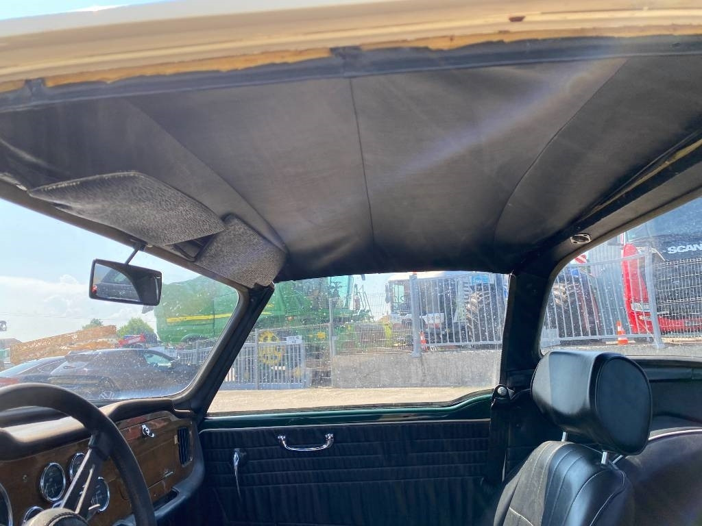 Automobil Triumph TR4-A + Hard Top / OldTimer endommagé: slika 18