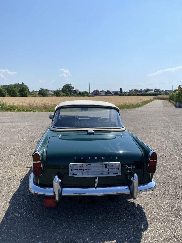 Automobil Triumph TR4-A + Hard Top / OldTimer endommagé: slika 5