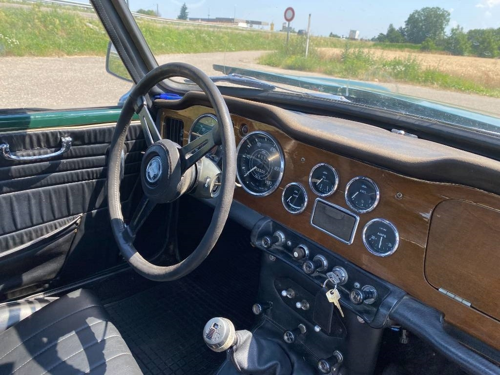 Automobil Triumph TR4-A + Hard Top / OldTimer endommagé: slika 47