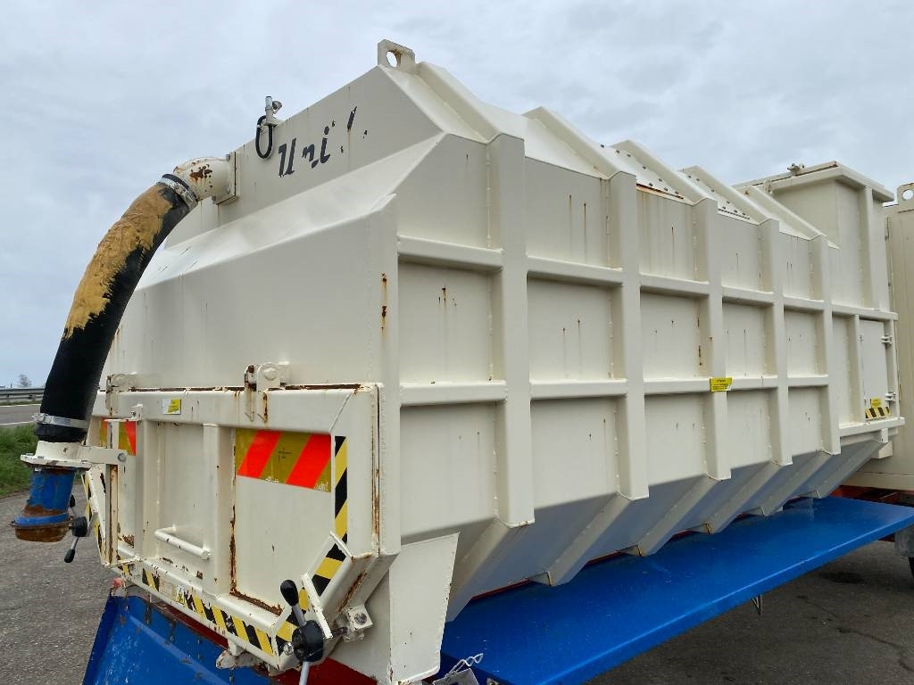 Vakuumska cisterna UNIVAC ASPIRATEUR MOBILE UNIVAC SC90DAV9AR-C: slika 33 Vakuumska cisterna UNIVAC ASPIRATEUR MOBILE UNIVAC SC90DAV9AR-C: slika 33