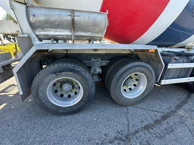Mercedes AXOR 3240 - Mikser za beton: slika 5 Mercedes AXOR 3240 - Mikser za beton: slika 5