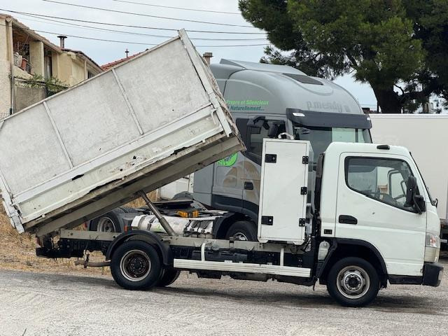 Mitsubishi Fuso CANTER 35C13 FUSO BENNE - Dostavno vozilo istovarivač: slika 2 Mitsubishi Fuso CANTER 35C13 FUSO BENNE - Dostavno vozilo istovarivač: slika 2