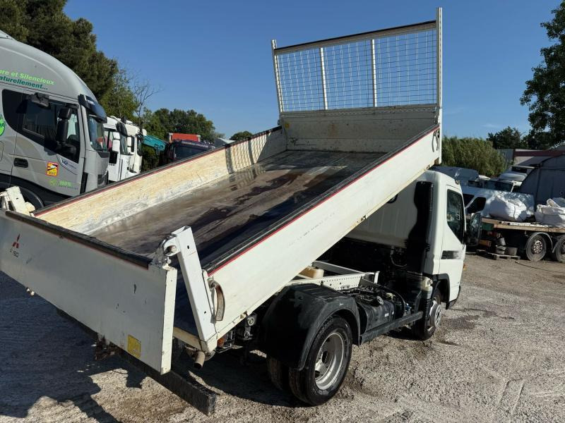 Mitsubishi Fuso Canter 3C15 - Dostavno vozilo istovarivač: slika 4 Mitsubishi Fuso Canter 3C15 - Dostavno vozilo istovarivač: slika 4