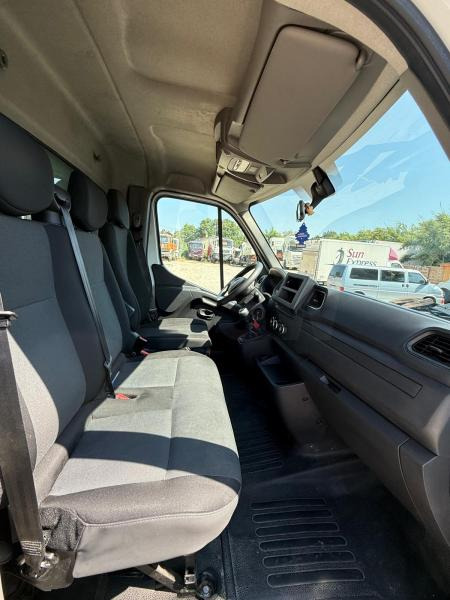 Renault Master 2.5 DCI 150 - Dostavno vozilo sa zatvorenim sandukom: slika 5 Renault Master 2.5 DCI 150 - Dostavno vozilo sa zatvorenim sandukom: slika 5