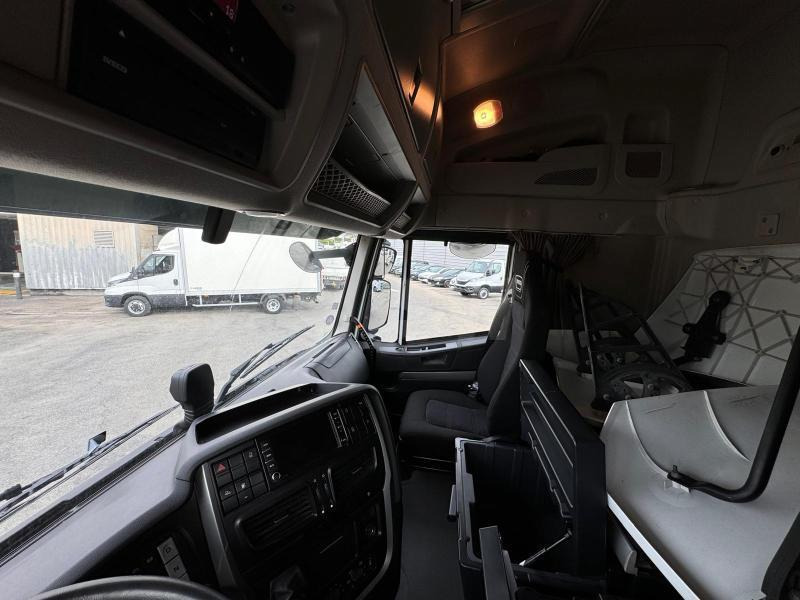 Tegljač Iveco STRALIS 460 MIX LNG/CNG: slika 10
