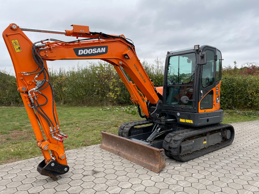 Doosan DX63-3 - Mini bager: slika 1 Doosan DX63-3 - Mini bager: slika 1
