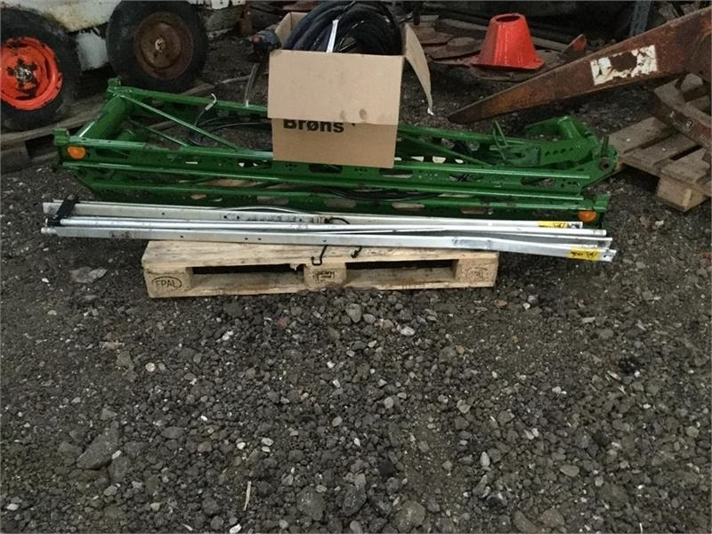 Amazone UG3000 - Vučena prskalica: slika 2 Amazone UG3000 - Vučena prskalica: slika 2