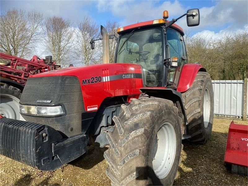 Case IH Magnum MX 230 - Traktor: slika 2 Case IH Magnum MX 230 - Traktor: slika 2