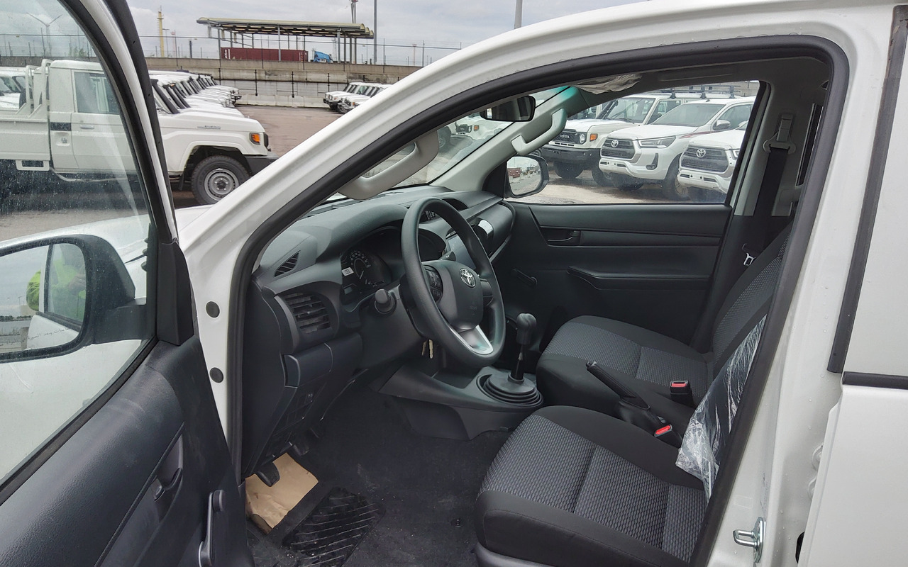 Toyota Hilux / Revo Pick-up double cabin pack security 2.4L Turbo Diesel Manual Toyota Hilux / Revo Pick-up double cabin pack security 2.4L Turbo Diesel Manual: slika 9