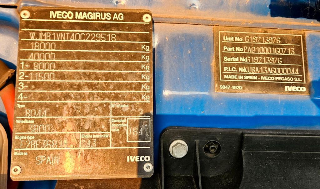 Istovarivač, Kamion sa dizalicom Iveco Trakker 190T33 4x4 Euro5 Kran Atlas 120.2E Funk: slika 24