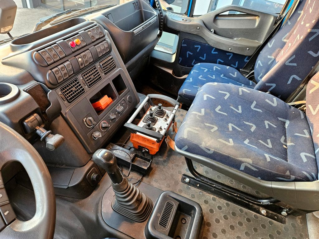 Istovarivač, Kamion sa dizalicom Iveco Trakker 190T33 4x4 Euro5 Kran Atlas 120.2E Funk: slika 17
