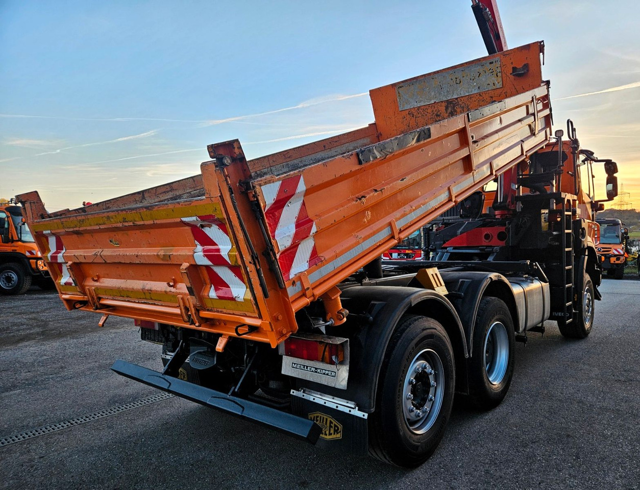 Iveco Trakker 410 6x4-4 EEV Palfinger PK12502 Funk - Istovarivač, Kamion sa dizalicom: slika 4 Iveco Trakker 410 6x4-4 EEV Palfinger PK12502 Funk - Istovarivač, Kamion sa dizalicom: slika 4