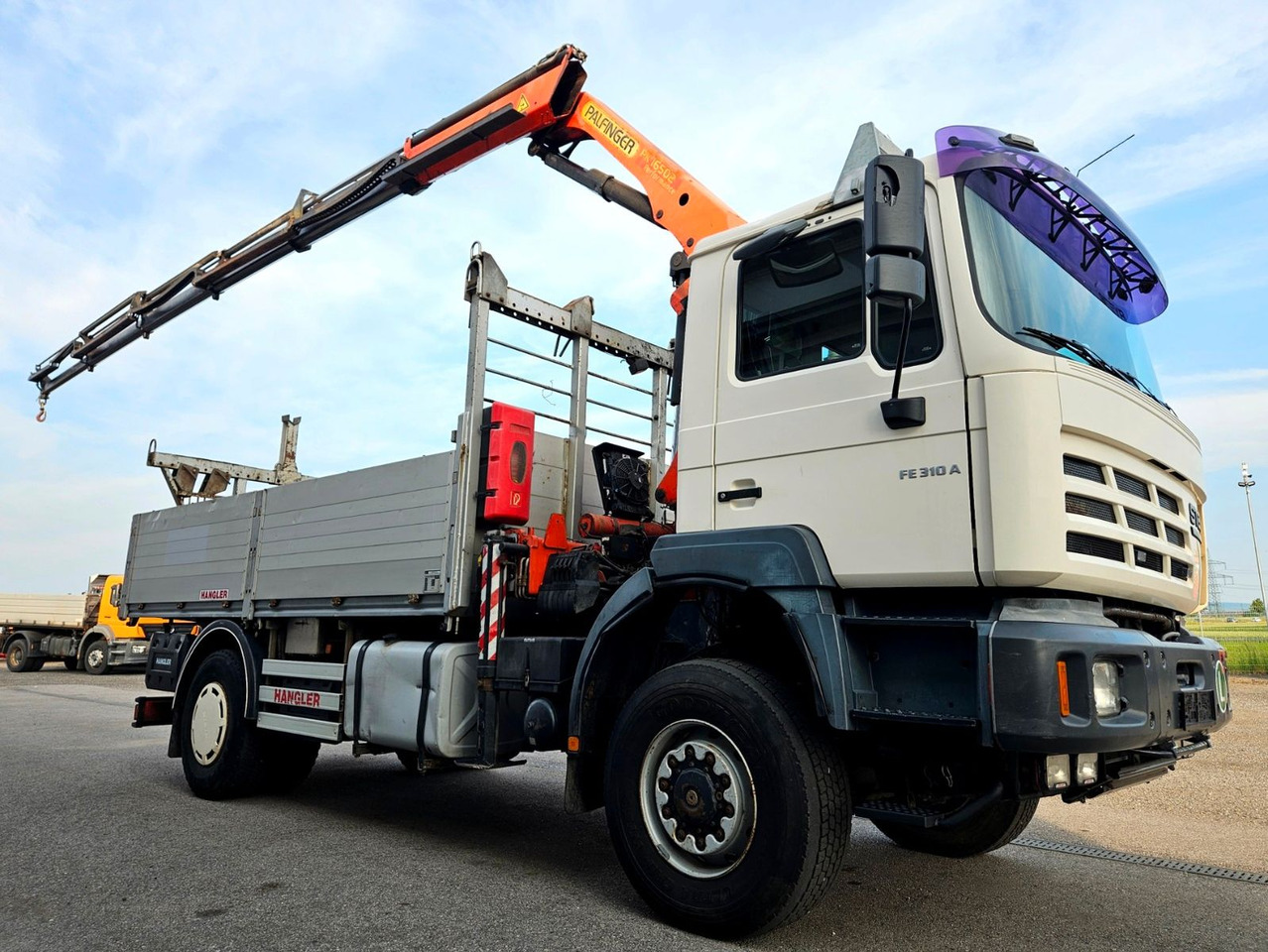 MAN FE310 A 4x4 Palfinger PK16502 Funk Kran - Kamion sa dizalicom: slika 3 MAN FE310 A 4x4 Palfinger PK16502 Funk Kran - Kamion sa dizalicom: slika 3