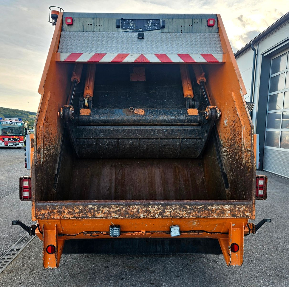 Mercedes-Benz Econic 2630 ZOELLER Magnum X1 Variopress Euro6 - Kamion za smeće: slika 4 Mercedes-Benz Econic 2630 ZOELLER Magnum X1 Variopress Euro6 - Kamion za smeće: slika 4