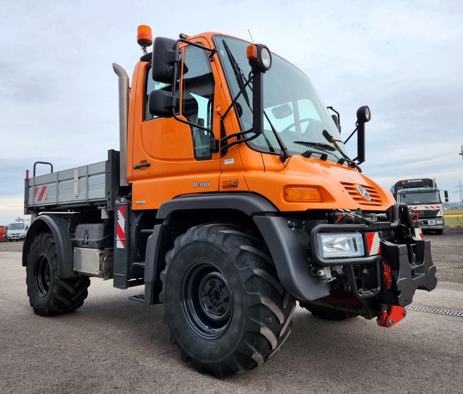 Unimog U300 Agrar Euro5 Hydrostat Variopilot Unimog U300 Agrar Euro5 Hydrostat Variopilot - Istovarivač: slika 5 Unimog U300 Agrar Euro5 Hydrostat Variopilot Unimog U300 Agrar Euro5 Hydrostat Variopilot - Istovarivač: slika 5