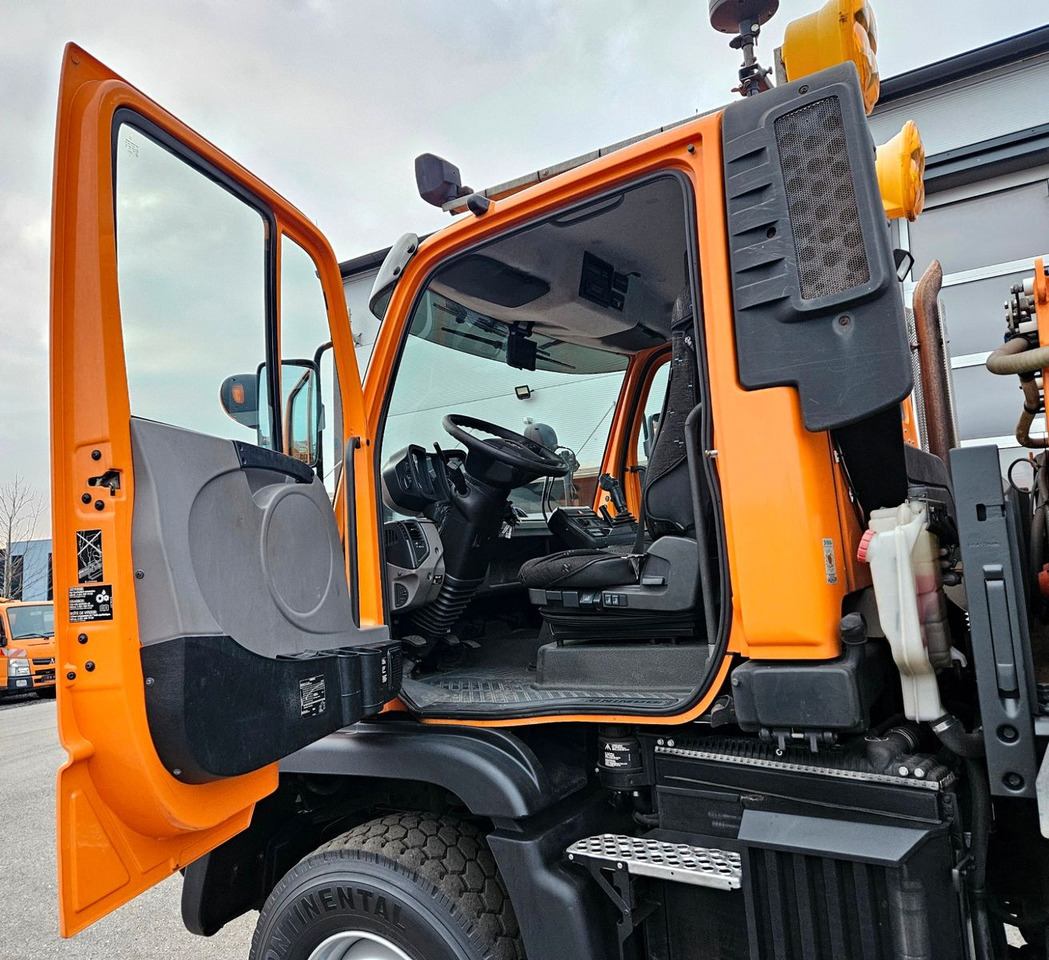 Istovarivač Unimog U423 UGE Euro6 Hydrostat Schmidt Stratos: slika 9 Istovarivač Unimog U423 UGE Euro6 Hydrostat Schmidt Stratos: slika 9