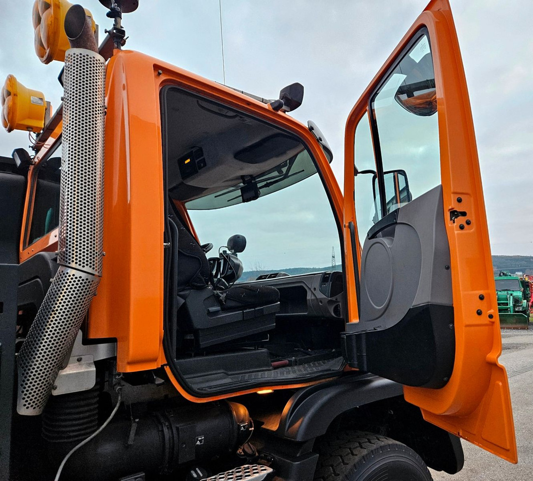 Istovarivač Unimog U423 UGE Euro6 Hydrostat Schmidt Stratos: slika 14 Istovarivač Unimog U423 UGE Euro6 Hydrostat Schmidt Stratos: slika 14