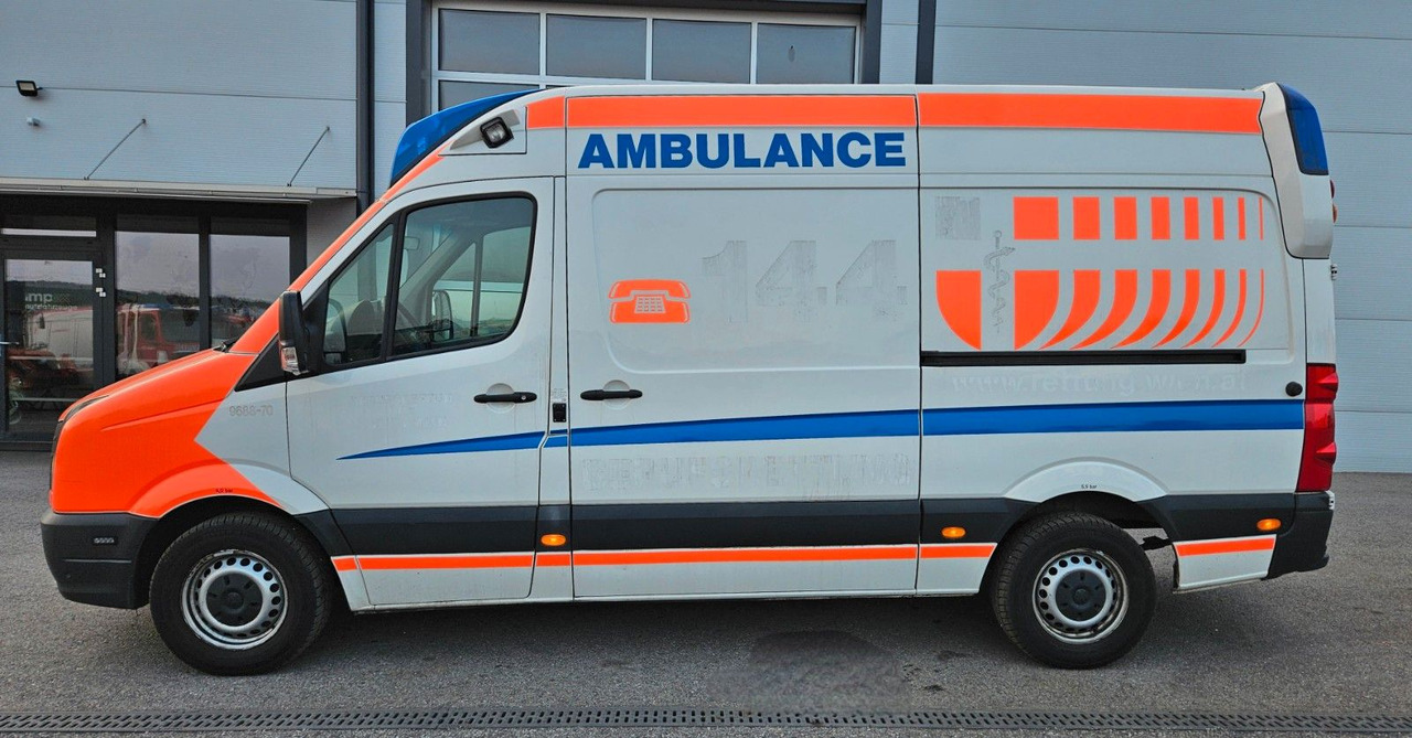 Volkswagen CRAFTER TDI Ambulance RTW L2H2 DLOUHY - Vozilo hitne pomoći: slika 2 Volkswagen CRAFTER TDI Ambulance RTW L2H2 DLOUHY - Vozilo hitne pomoći: slika 2
