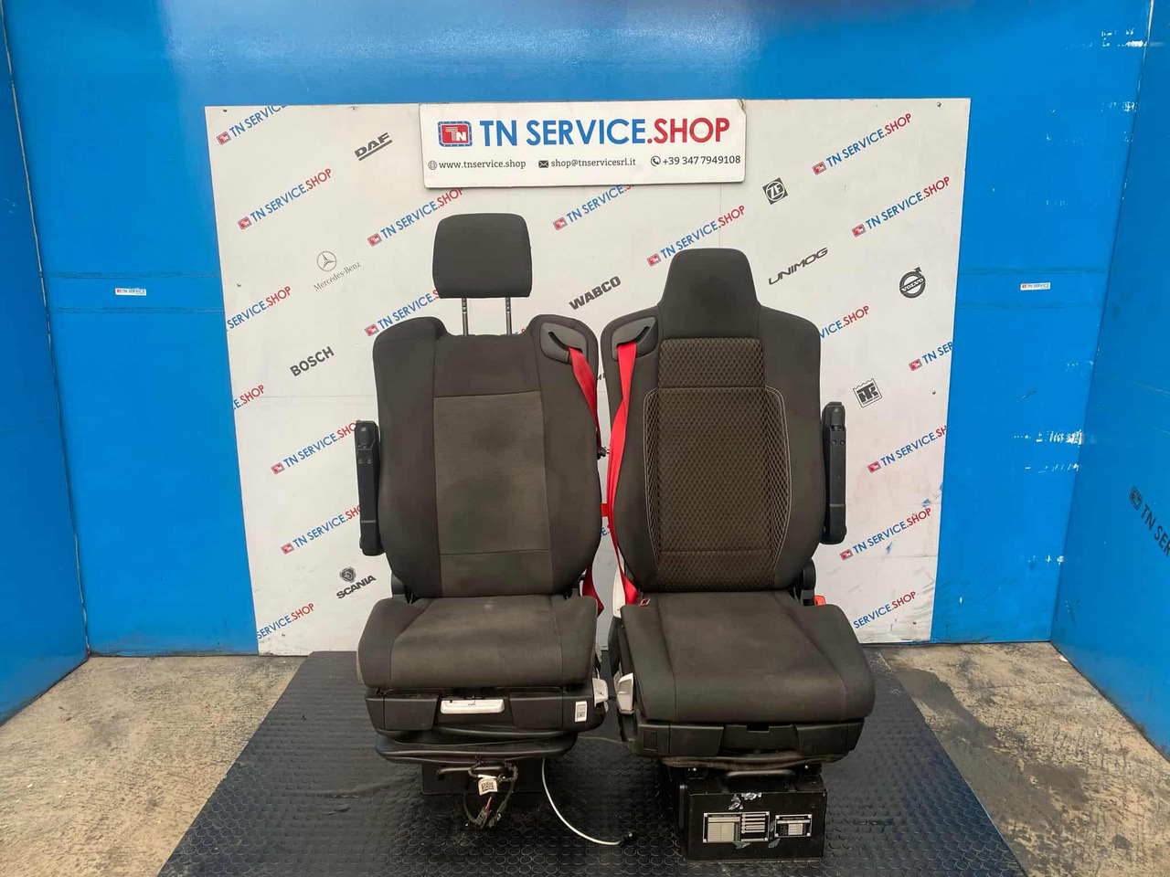 Sedili Renault Gamma T 520 - Kabina i enterijer: slika 1 Sedili Renault Gamma T 520 - Kabina i enterijer: slika 1