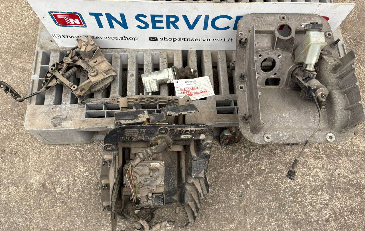 Supporto pedale Frizione IVECO - Pedala za Kamion: slika 1 Supporto pedale Frizione IVECO - Pedala za Kamion: slika 1