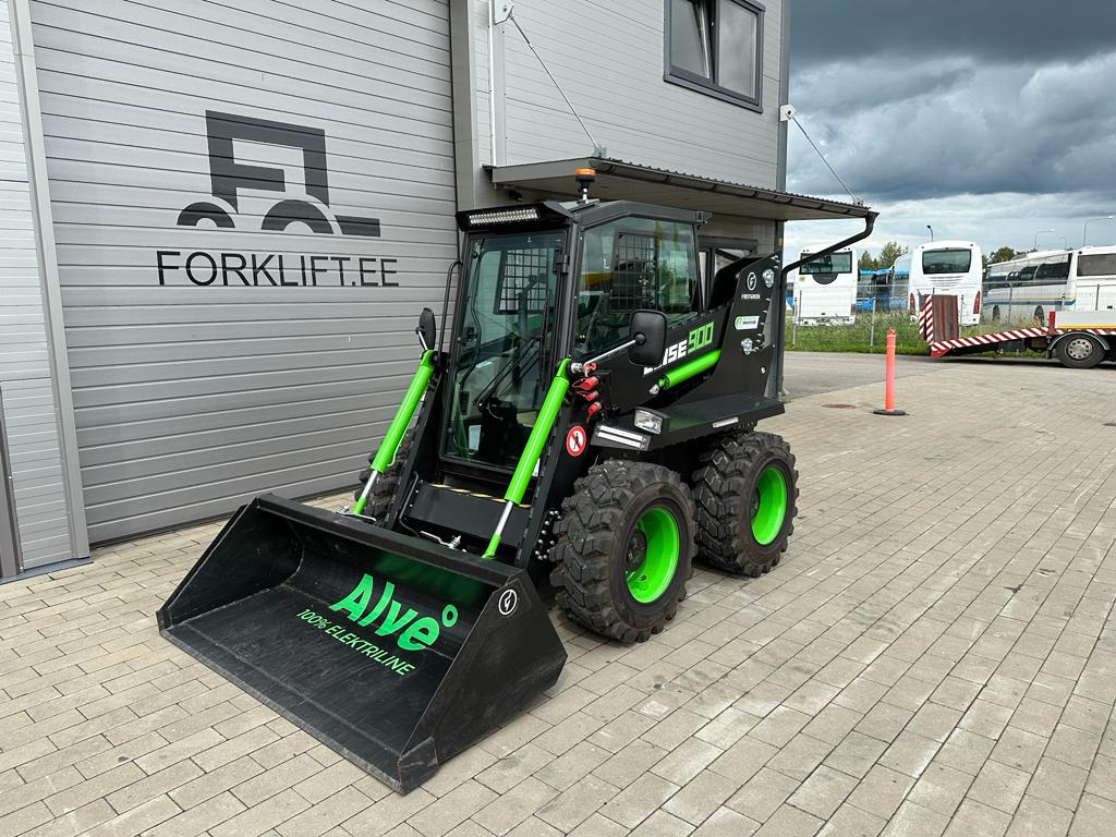 Firstgreen Elise 900 - Mini utovarivač: slika 1 Firstgreen Elise 900 - Mini utovarivač: slika 1