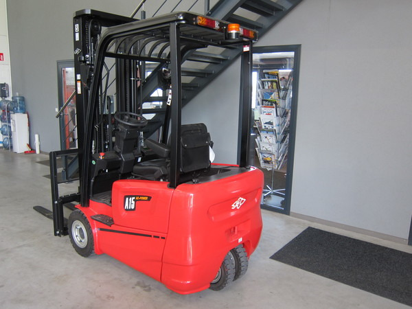 HC CPDS15-AC6 - Električni viljuškar: slika 3 HC CPDS15-AC6 - Električni viljuškar: slika 3