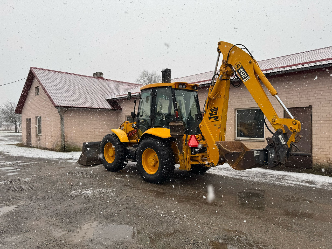 JCB 4CN - Bager utovarivač: slika 3 JCB 4CN - Bager utovarivač: slika 3
