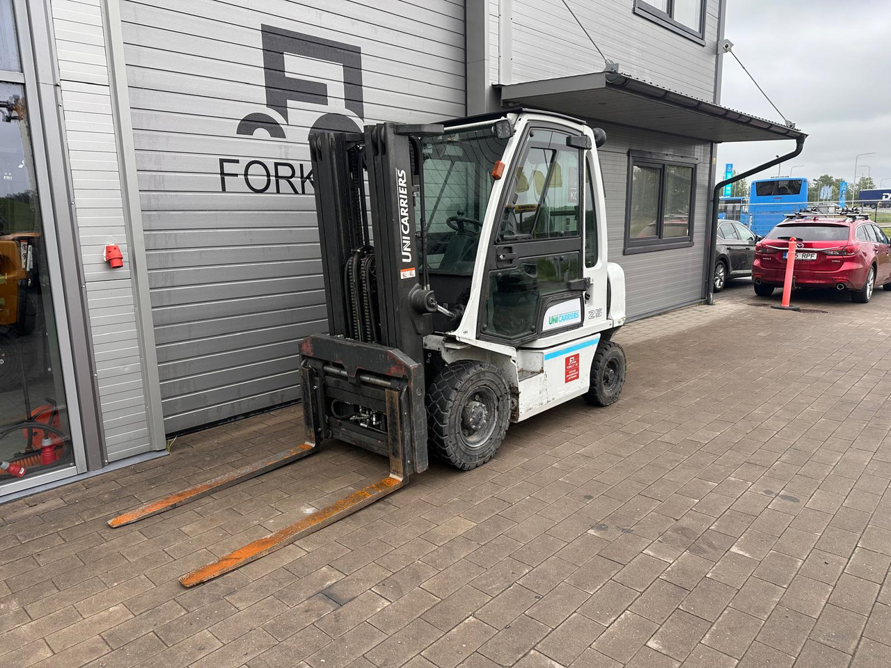 Unicarriers Y1D2A25Q - Dizel viljuškar: slika 1 Unicarriers Y1D2A25Q - Dizel viljuškar: slika 1