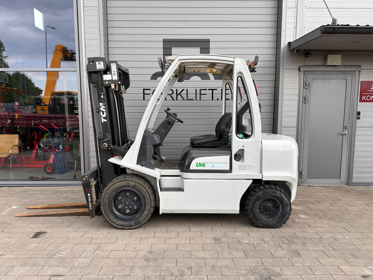 Unicarriers YG1D2A30Q - Dizel viljuškar: slika 2 Unicarriers YG1D2A30Q - Dizel viljuškar: slika 2