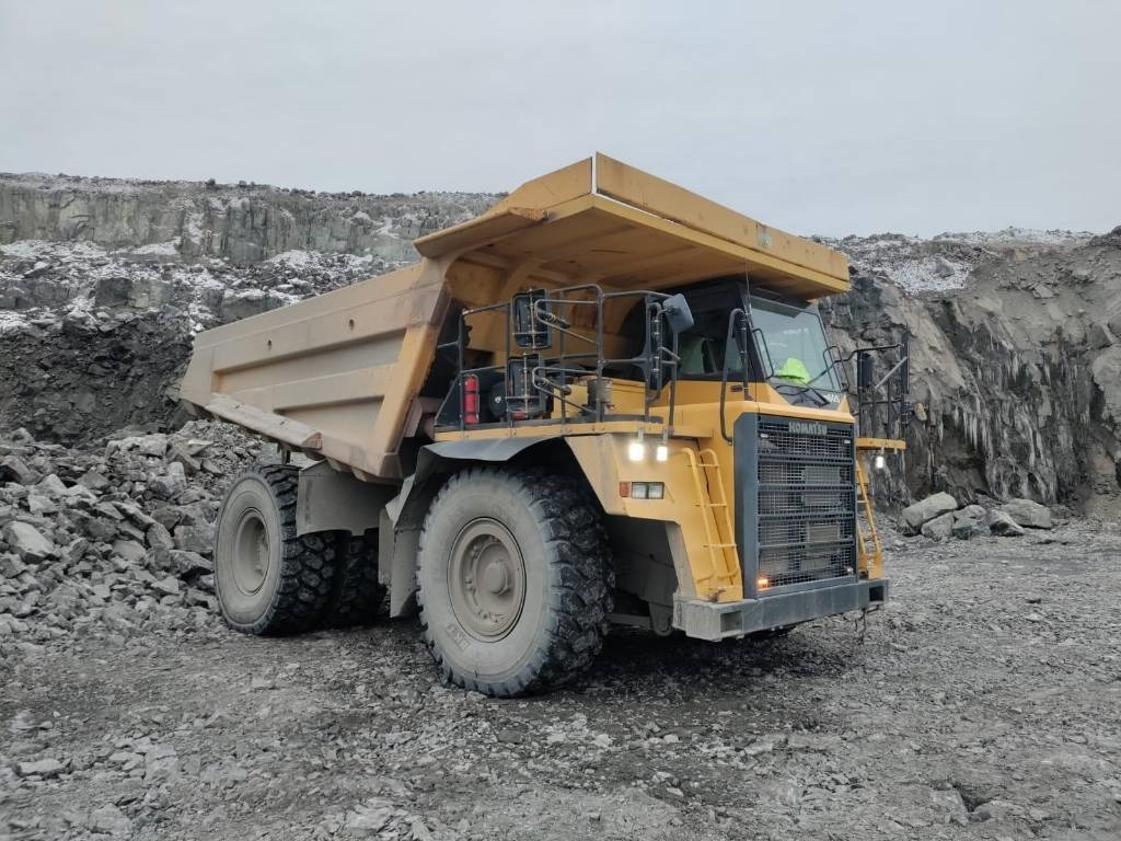 Komatsu HD605-7 - Kiper sa krutom šasijom/ Kiper za kamen: slika 3 Komatsu HD605-7 - Kiper sa krutom šasijom/ Kiper za kamen: slika 3