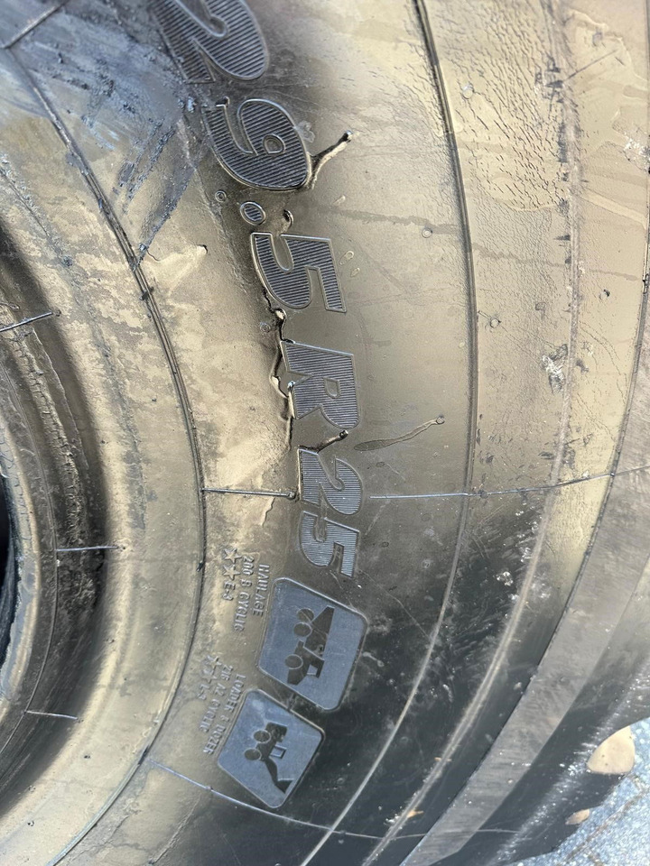 Michelin 29.5R25 Banden tyres - Guma: slika 3 Michelin 29.5R25 Banden tyres - Guma: slika 3