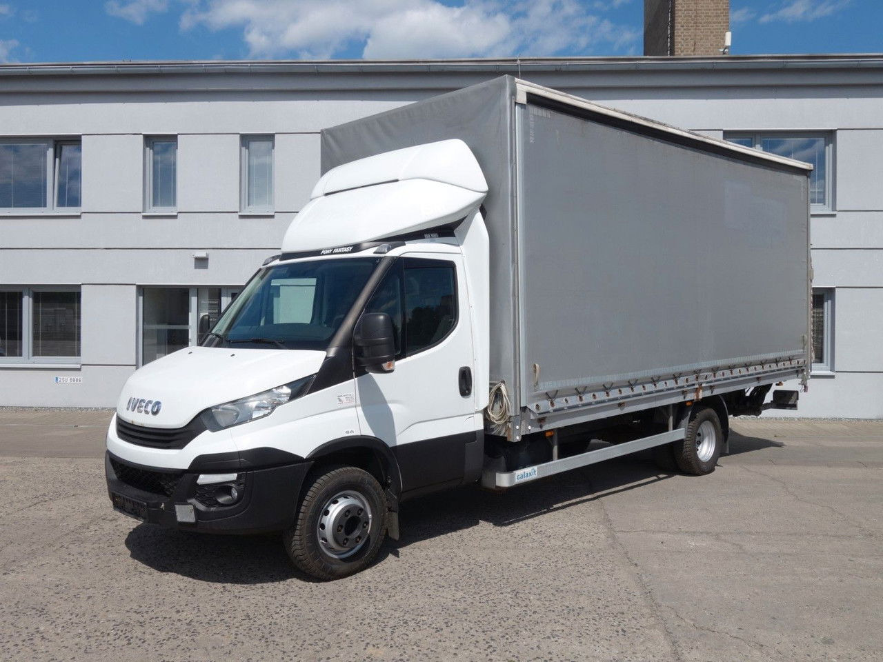 Iveco Daily 70 70C18 mit LBW - Kamion sa ceradom: slika 1 Iveco Daily 70 70C18 mit LBW - Kamion sa ceradom: slika 1