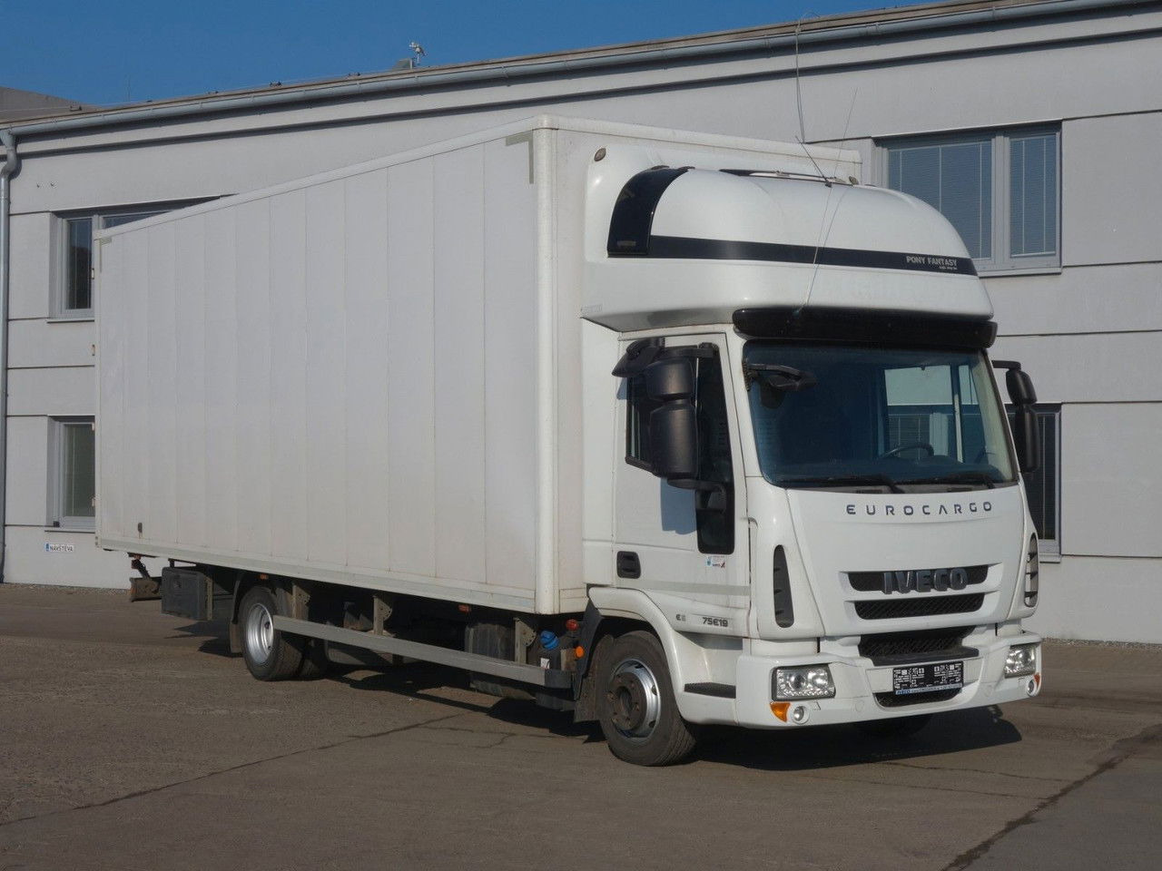 Iveco EuroCargo 75 75E19, 18 Palleten - Kamion sa zatvorenim sandukom: slika 3 Iveco EuroCargo 75 75E19, 18 Palleten - Kamion sa zatvorenim sandukom: slika 3