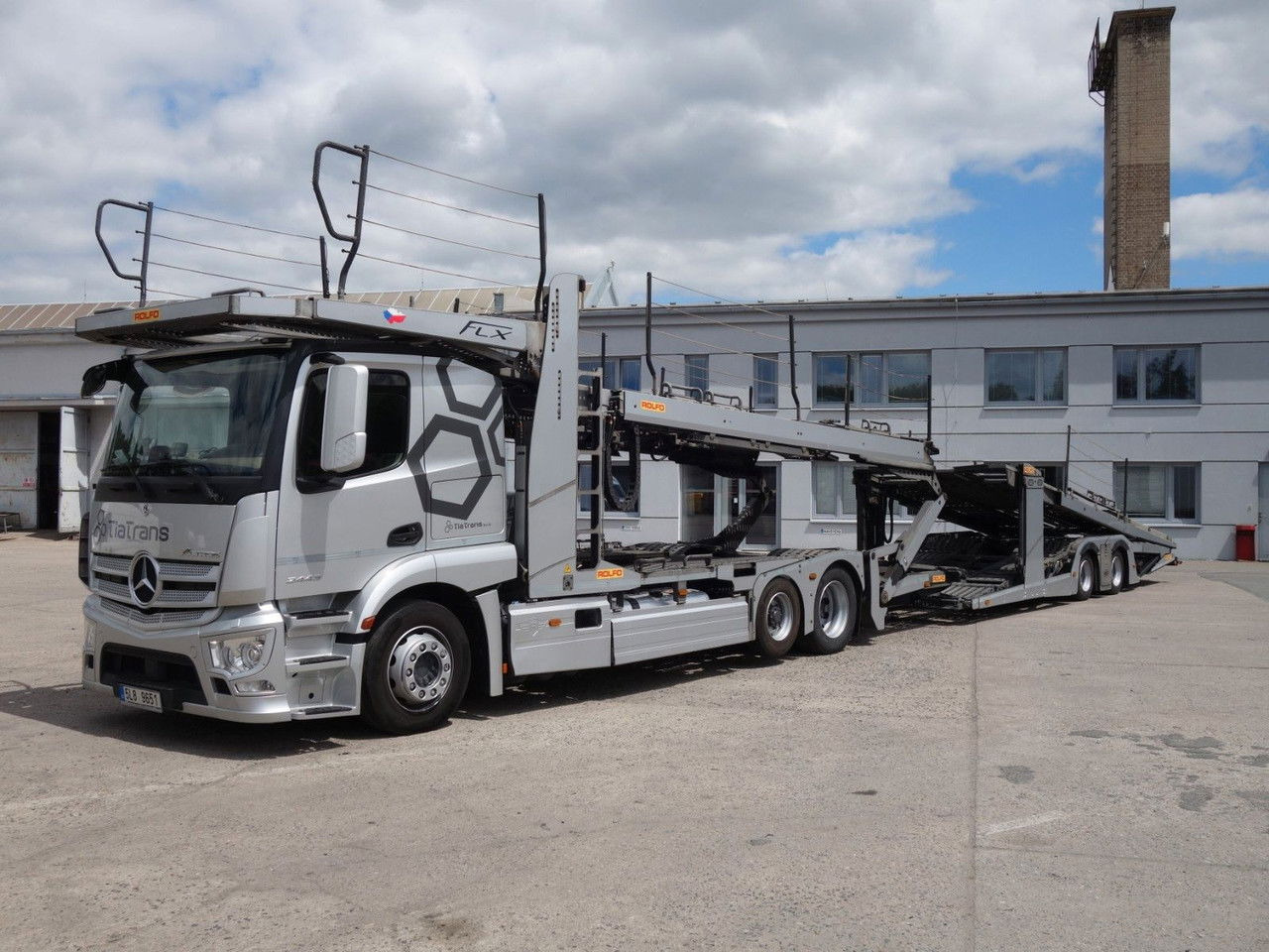 Mercedes-Benz Actros 2443 mit Rolfo FLX, Certifikation VDI - Kamion za prevoz automobila: slika 1 Mercedes-Benz Actros 2443 mit Rolfo FLX, Certifikation VDI - Kamion za prevoz automobila: slika 1