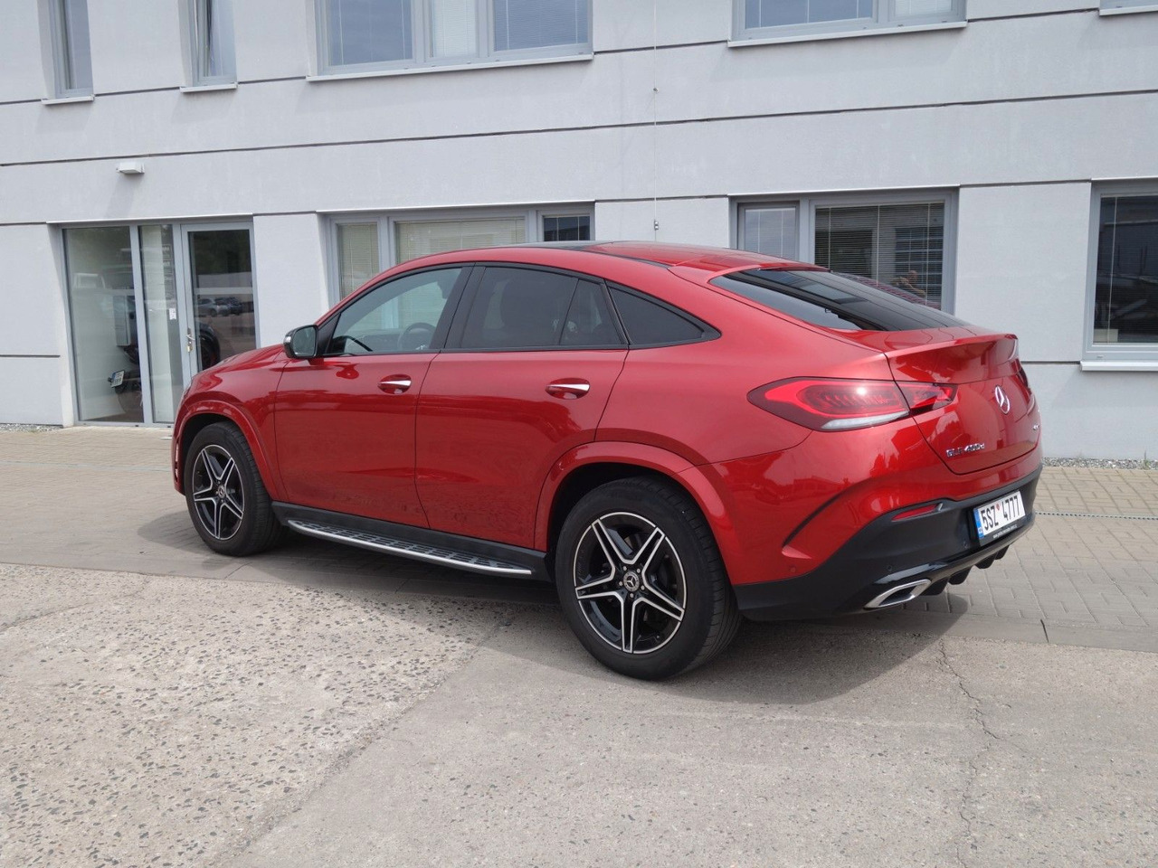 Mercedes-Benz GLE 400 d 4Matic Coupe Pano - SUVSUV: slika 4 Mercedes-Benz GLE 400 d 4Matic Coupe Pano - SUVSUV: slika 4